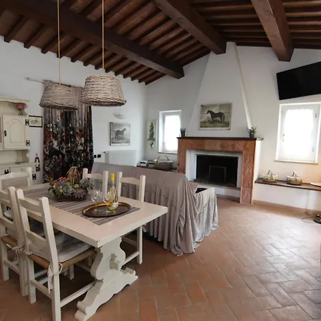 Chalé Chalet Privato Con Uso Piscina