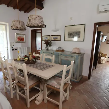 Chalet Privato Con Uso Piscina Chianni