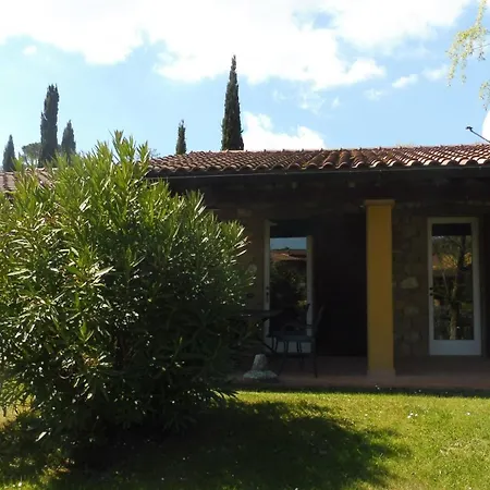 Chalet Privato Con Uso Piscina Chianni
