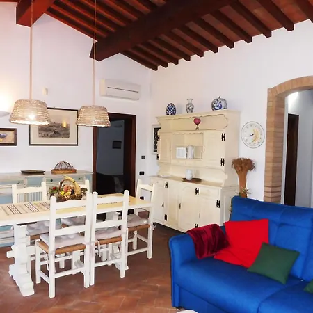 Chalet Privato Con Uso Piscina Chalé *