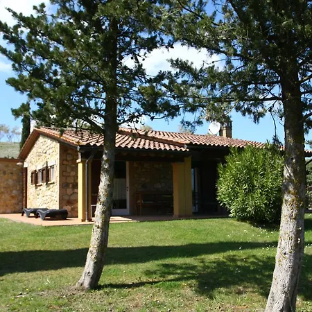 Chalet Privato Con Uso Piscina Chalé